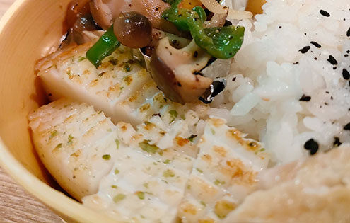 Hokke-topped Hinomaru Bento