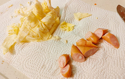 キャベツとソーセージの炒め物